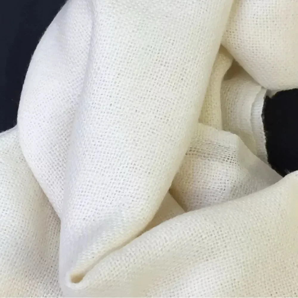 Auth Chanel 100% Creamy White Cashmere CC Gold Sequins Stole Scarf Muffler Wrap